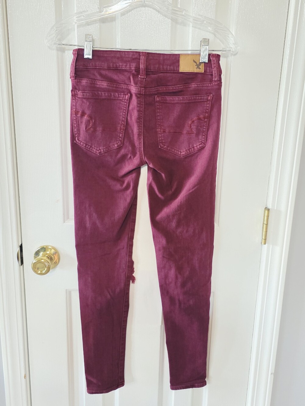 American Eagle Outfitters Wine Skinny Jeans Size 00 Short - Picture 3 of 4